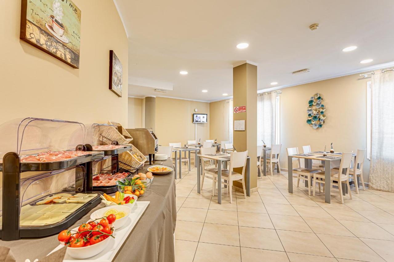 לידו אדריאנו Hotel-Residence-B&B Le Dune Beach Service Included מראה חיצוני תמונה